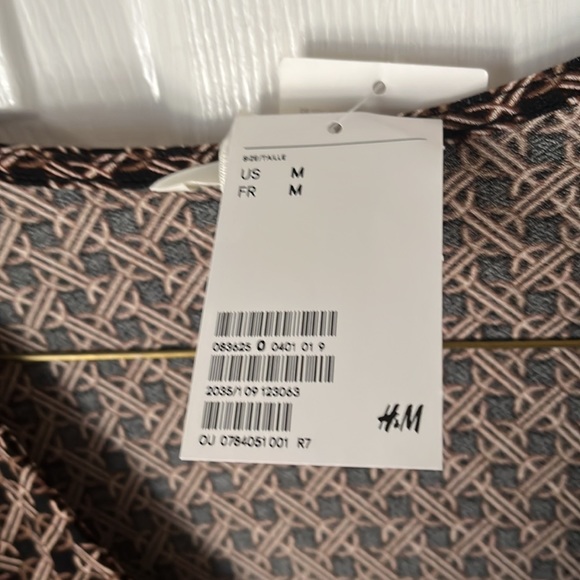 H&M Maternity and Nursing top - Picture 3 of 5